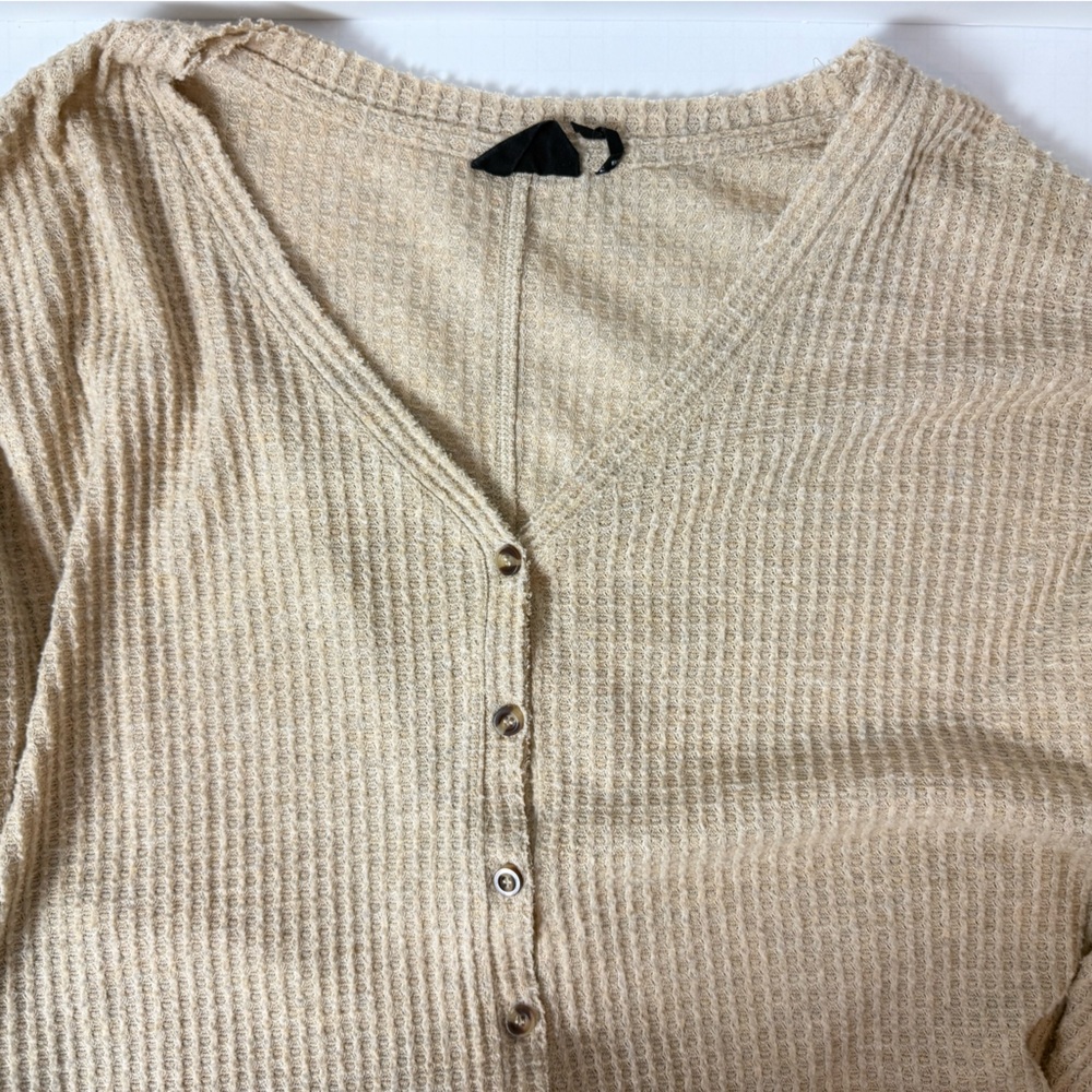 Women's Beige Button-Up Ribbed Top - Picture 2 of 4